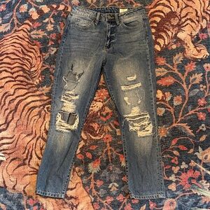 Women's Straight Leg Distressed Jeans